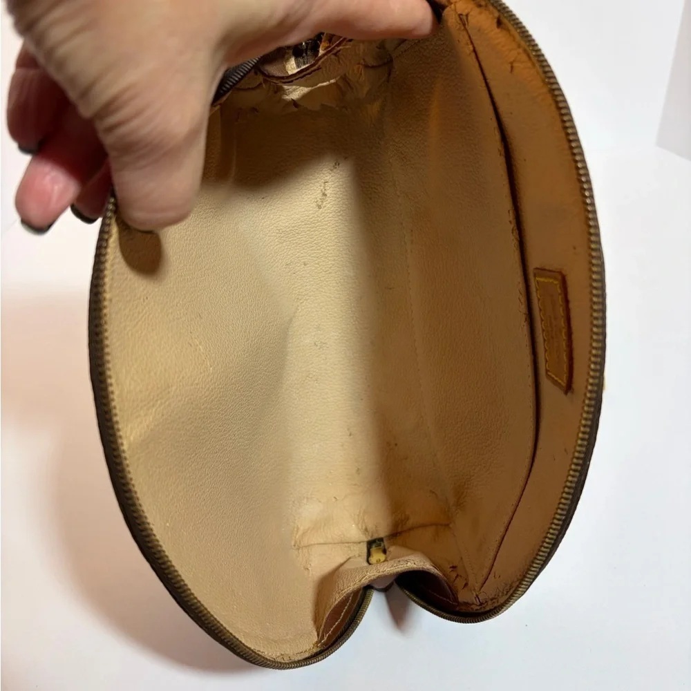Louis Vuitton Monogram Large size Cosmetic Case in Brown and Gold